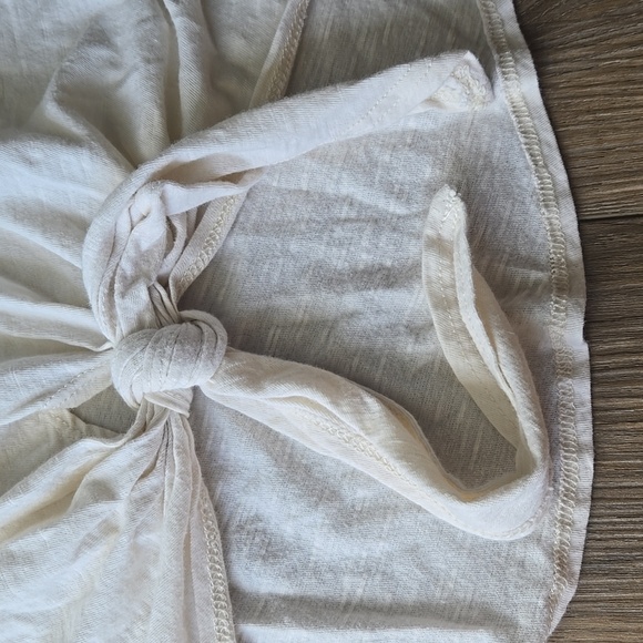 1.4.3. Story by Line Up White and Gray Muscle Tee - Picture 2 of 5